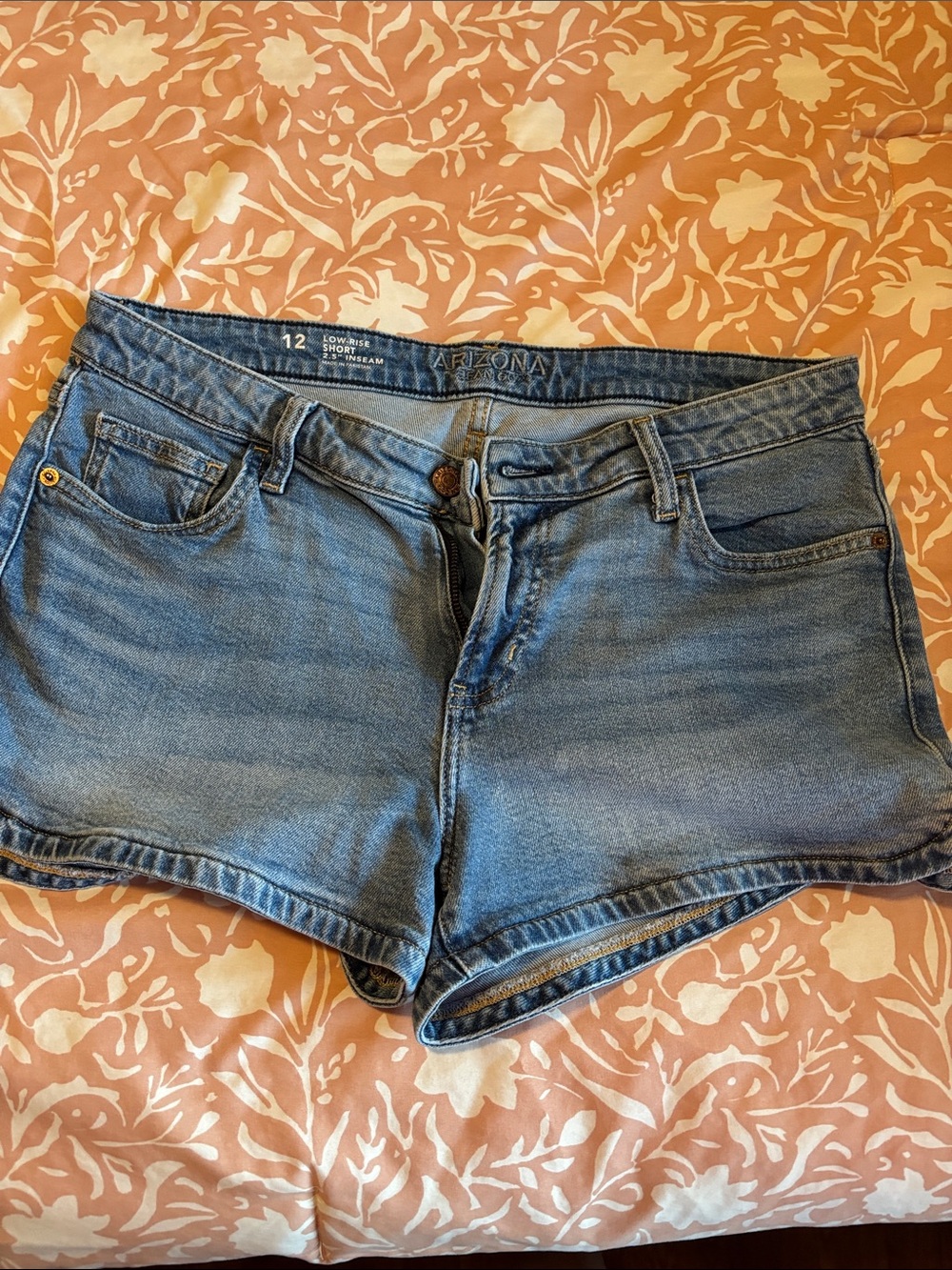 Arizona Jean Company Light Blue Denim Jean Shorts